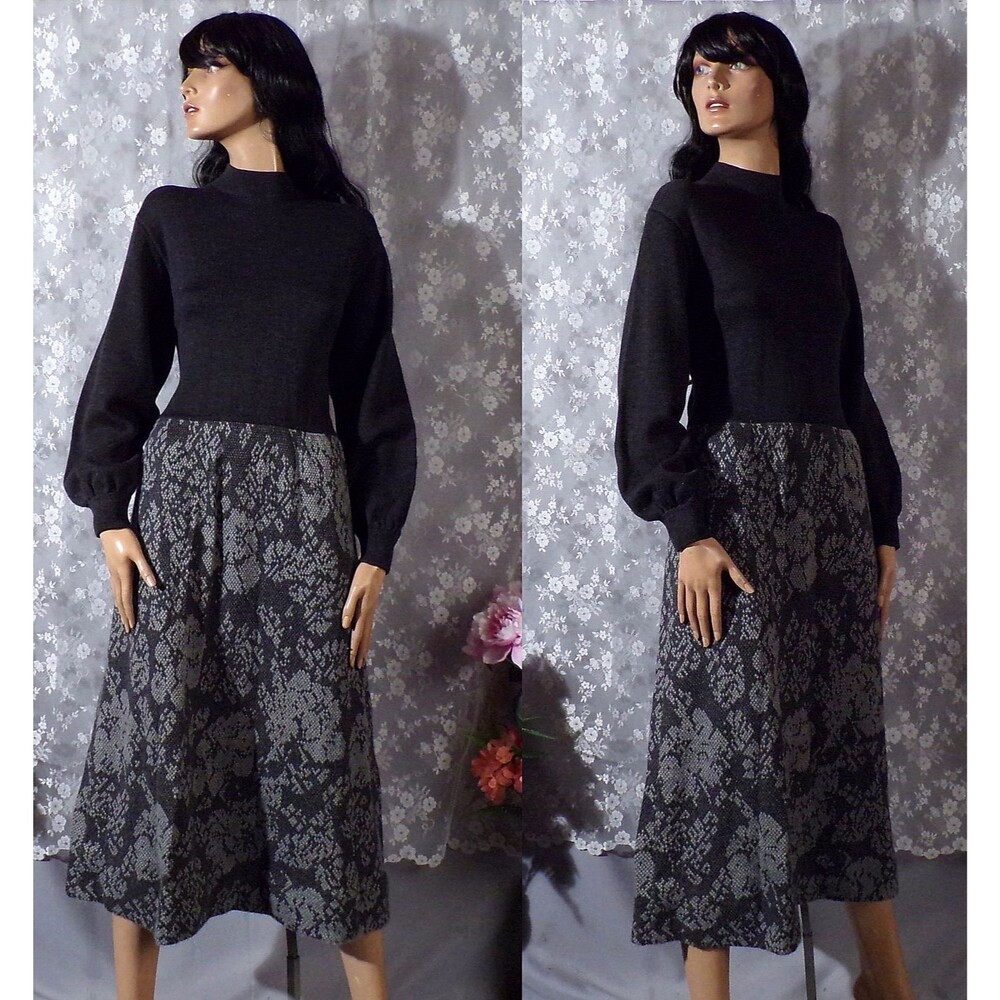 Vintage St. John 70s Black Gray Knit Floral Dress Size Medium Long Sleeve Goth